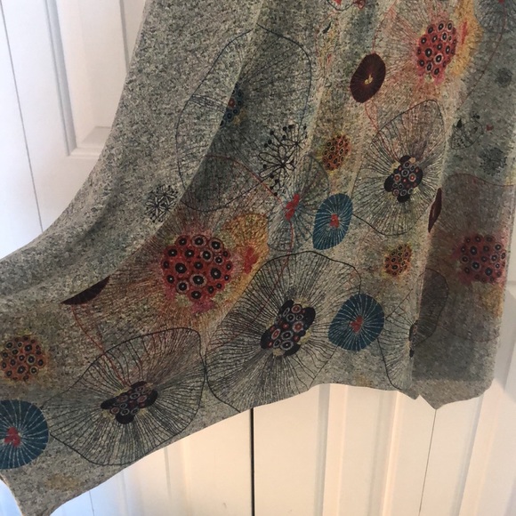 Fun playful Inoah dress size L - Picture 3 of 5